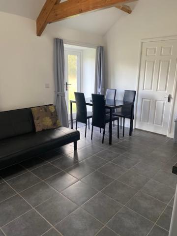 Lodge 4, The Grange, 53 High Street, Wick, Bristol Bs30 5Qq Уик Экстерьер фото